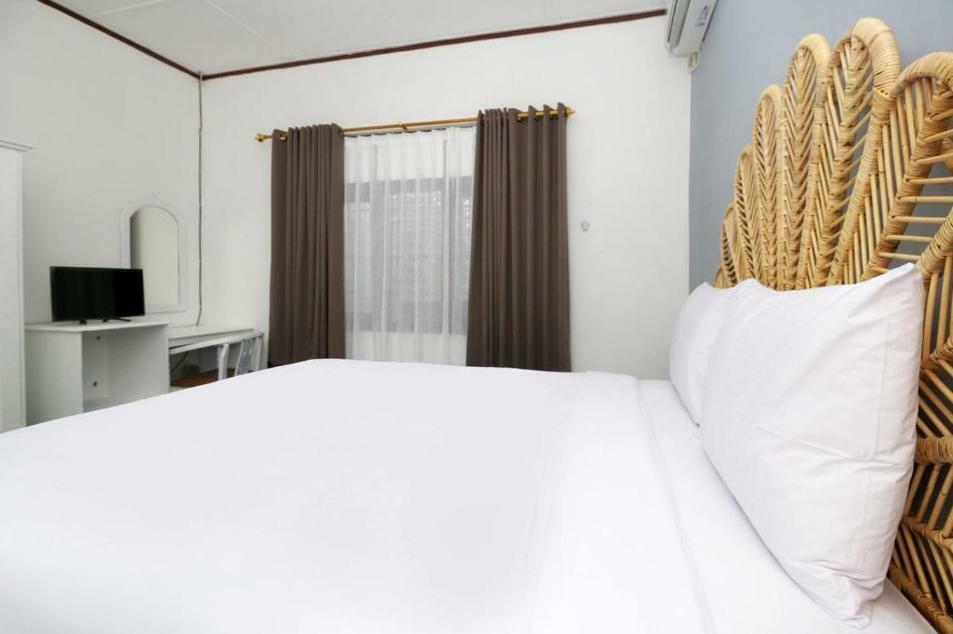 Rarem Bed & Breakfast Bandar Lampung Exterior foto